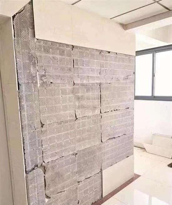 地板砖空鼓怎么办?(墙体瓷砖空鼓处理绝招)