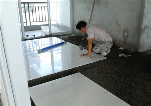 墙砖损坏怎么处理视频(墙砖损坏怎么处理视频教学)